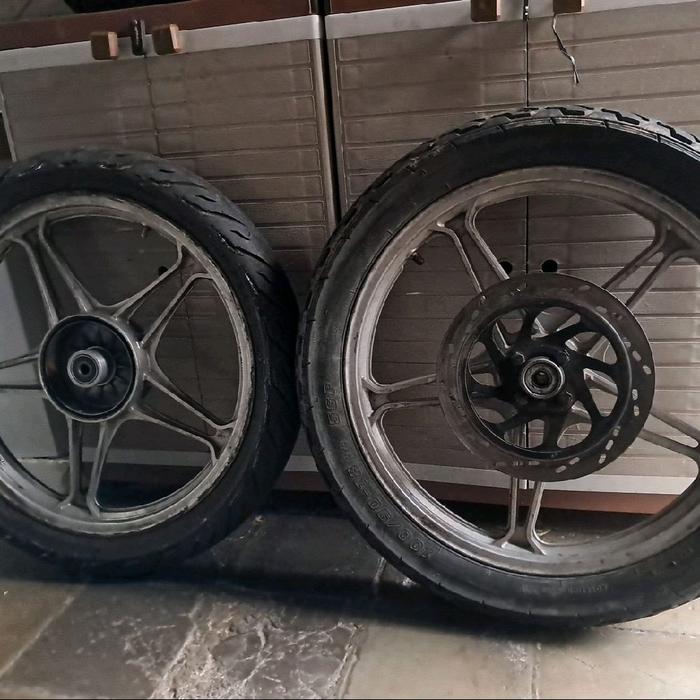 Velg thunder suzuki tunder custom japstyle caferacer tracker dll pelek racing palang original ori co