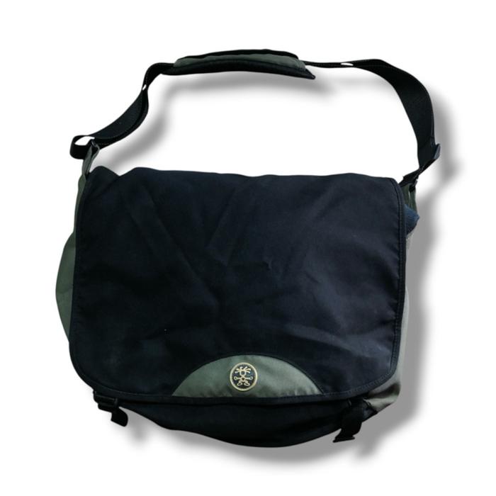 Crumpler Messenger Bag (Ada Slot Laptop)