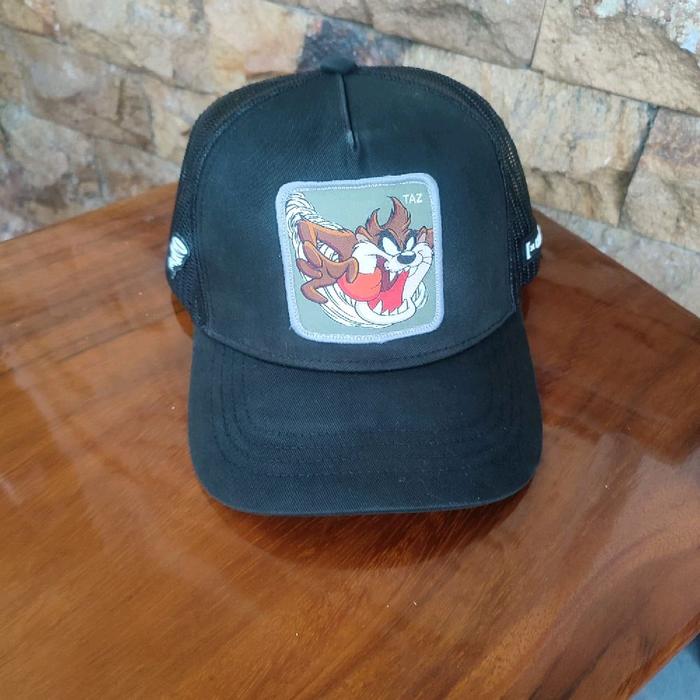 Topi CAPSLAB  X TAZMANIA trucker hat original
