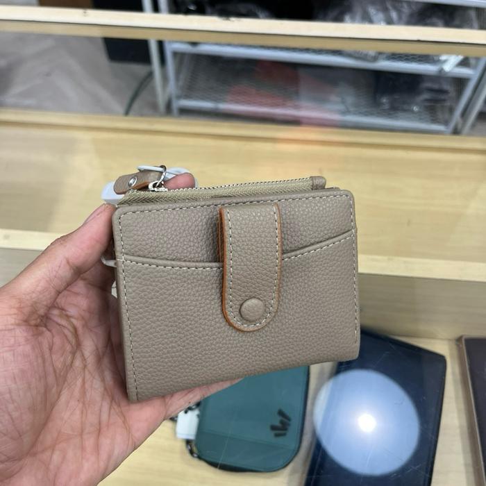 dompet ala ala kok bisa ya