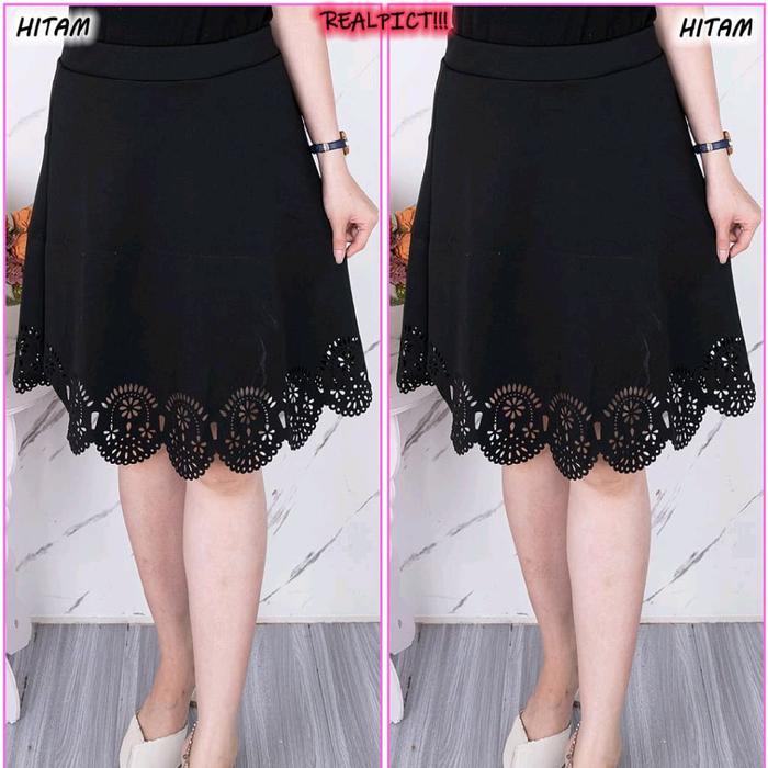 Rok scuba hitam laser bawah nya allsize Pendek