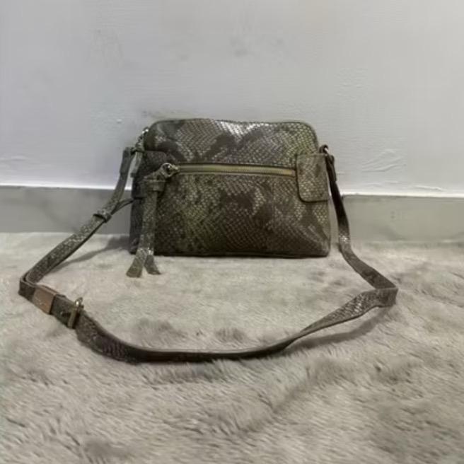 Sling bag abu kulit dr foley corinna