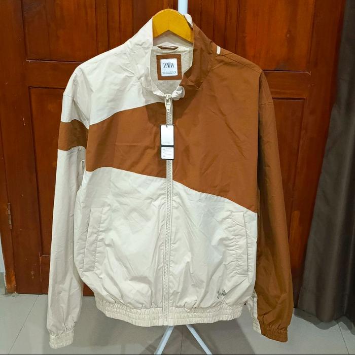windbreaker colorblock zara x dnwr 2024 seperti nike big swoosh