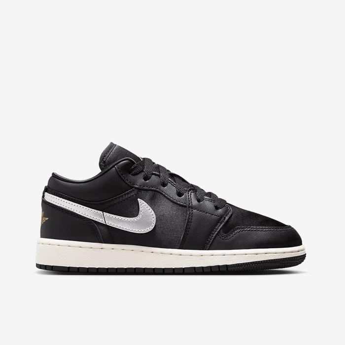 sale Nike Jordan 1 Low SE Sneakers GS Black Mettalic Silver Original Authentic