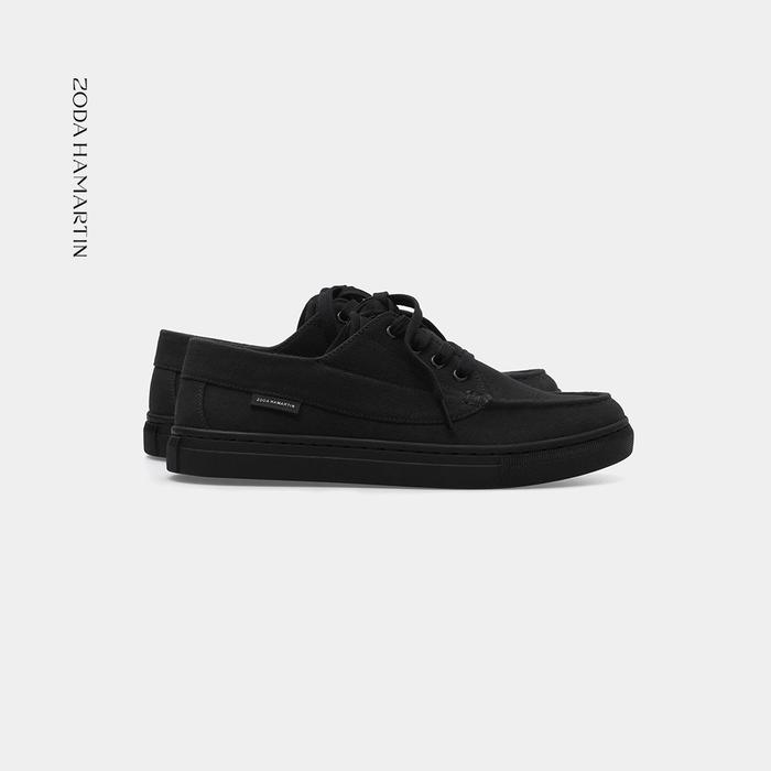 Zoda hamartin Sepatu Pria JOYLAND V2 Triple Black Shoes