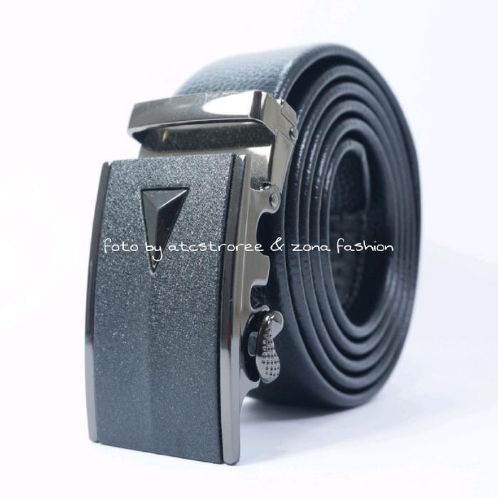 Ikat Pinggang Pria AG013 Mode Rel Auto Lock Bahan Kulit Lemas Anti Karat Warna Hitam Ukuran 130-150c