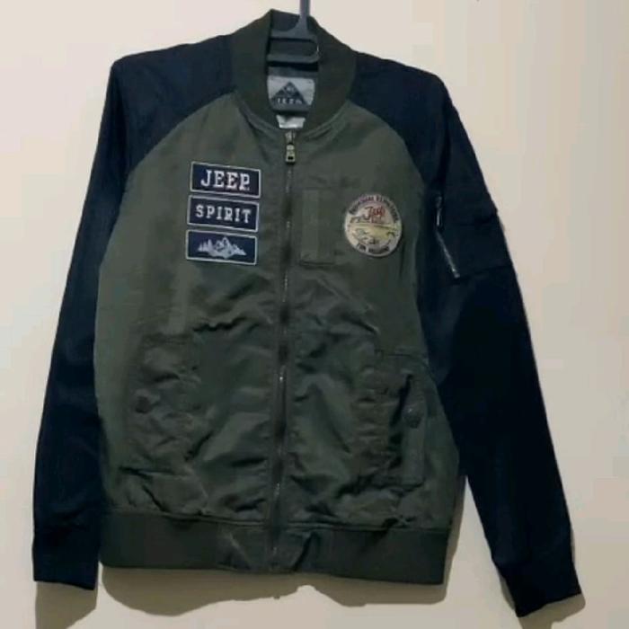 Jaket Brand Jeep Pria Parasut