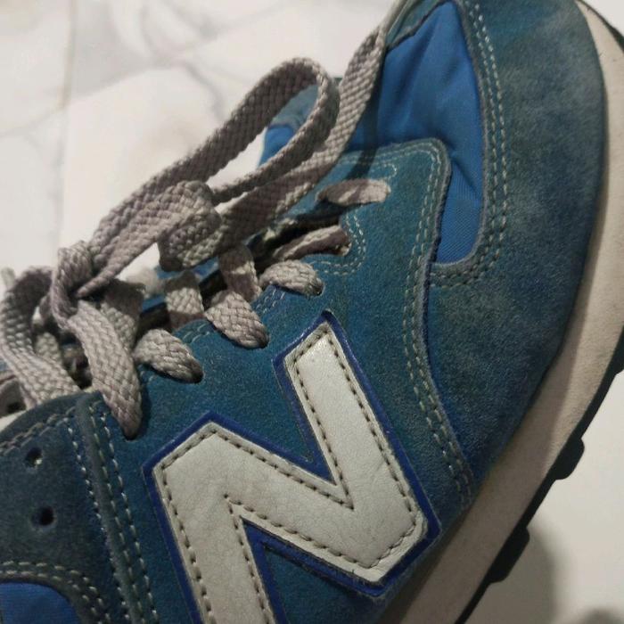 Sepatu Branded NB 574 Biru Suede Size 42 (Second)