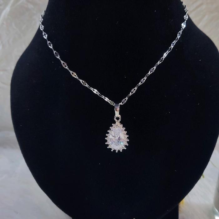 KALUNG TITANIUM SILVER LIONTIN MEWAH