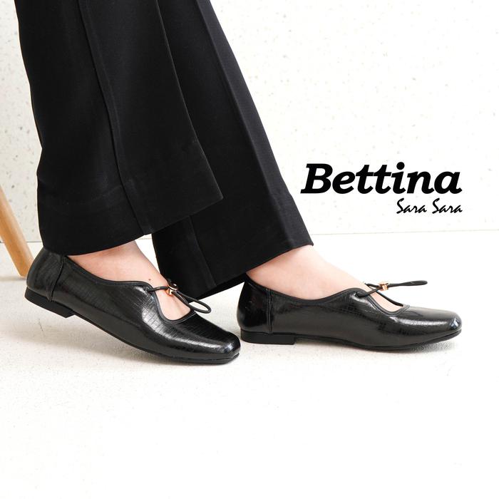 Sara Sara Bettina Sepatu Flat Shoes Wanita Hitam Glossy Bahan Kulit Sintetis & Insole Busa Nyaman Co