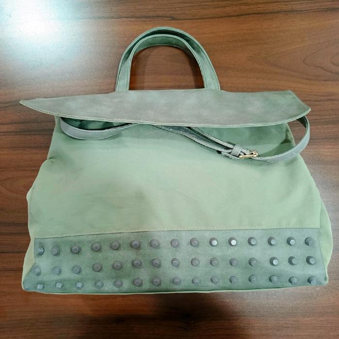 Tas Wanita Brand Kwani Lengkap dengan Surat
