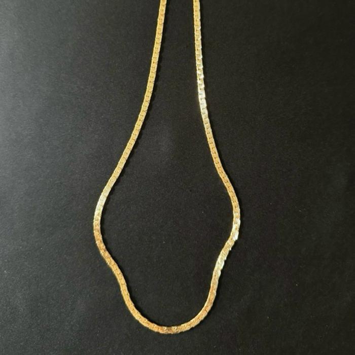 Amway Goldtone Necklace