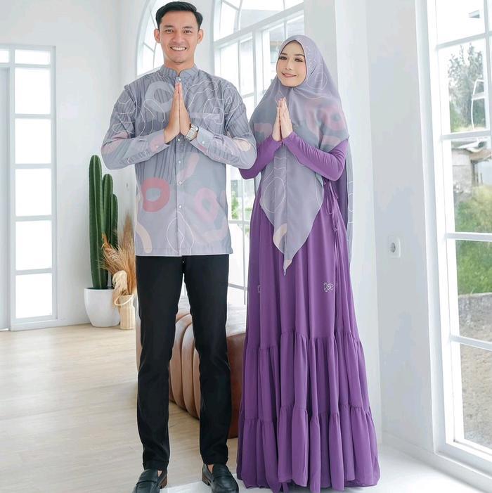 Qaireena Syari Eiji Couple