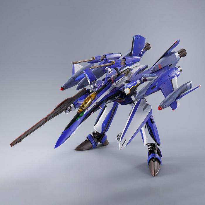 Bandai Original Model Kit VF-31 AX KAIROS-PLUS Anime Action Figure
