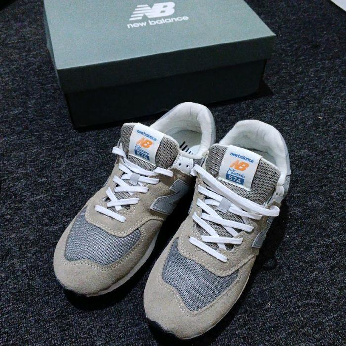 New Balance NB 574 Clasic Navy Blue, Black, Hitam Size 42,5 dan 43 Sepatu Casual Suede Tekstil Rubbe