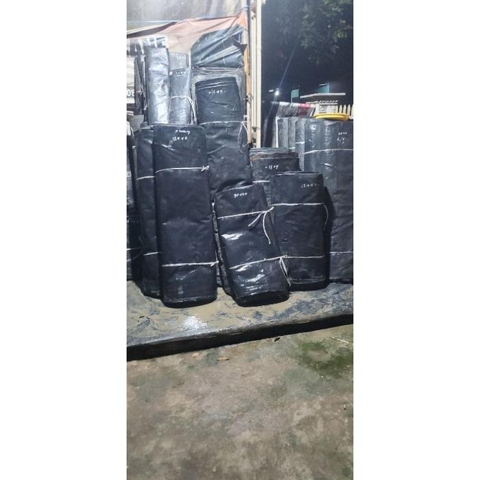 HDPE / GEMIMBRAN BEKAS TAMBAK TEBAL 300 MICRON LEBAR 4 METER