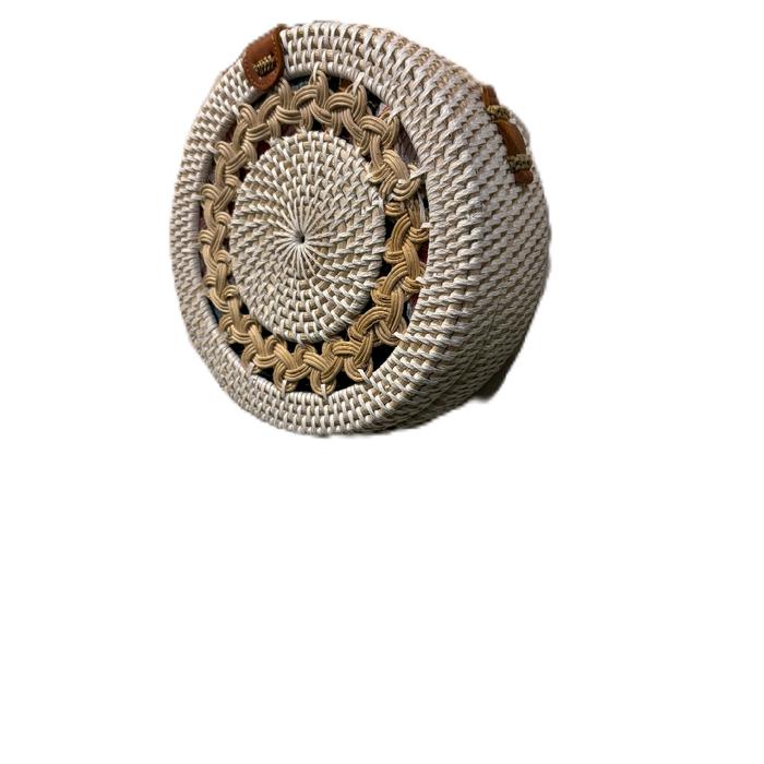 Tas selempang rotan khas jogja