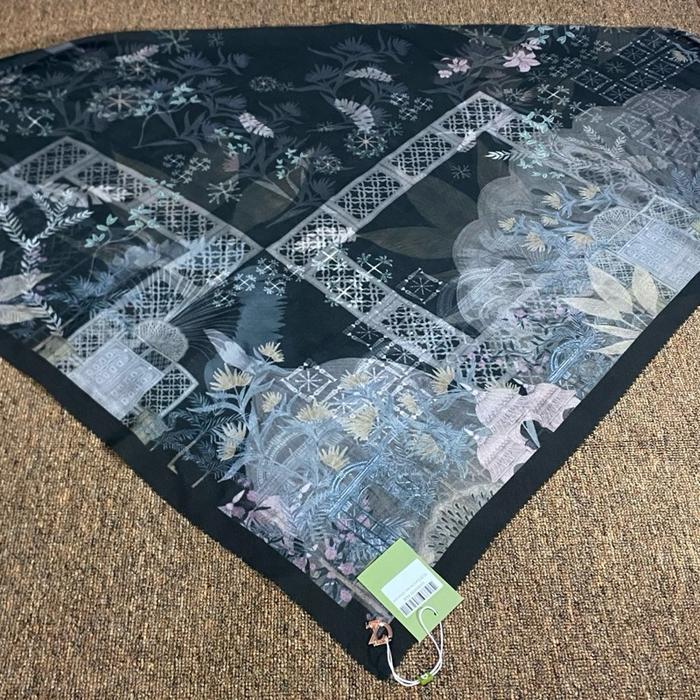 Hijab Tapis Bimu SegiEmpat BS ZD NP As Is New No Box