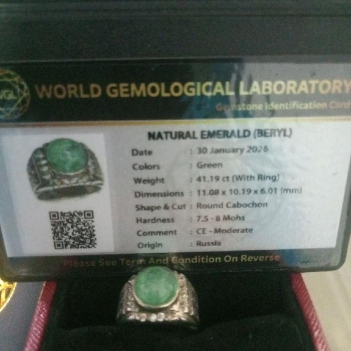 Natural Emerald beryl Rusia