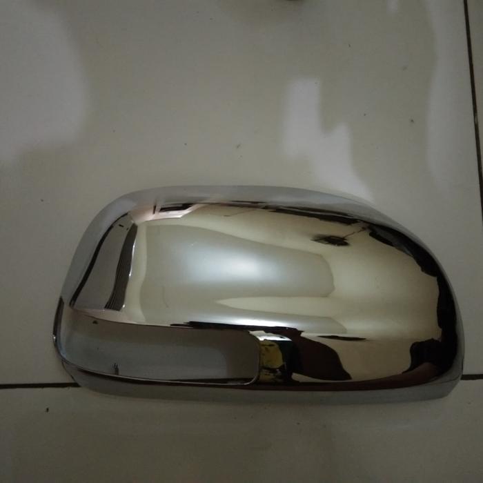 cover spion rush terios luxio chrome kanan A1