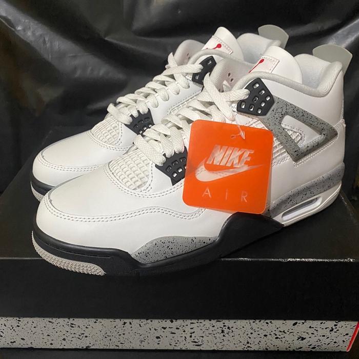 Nike Air Jordan 4 White Cement 2025 Original