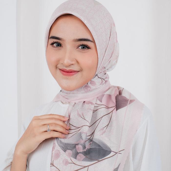 HIKIVA Laser Cut Hijab Segi Empat Print Motif Amira Warna Salem