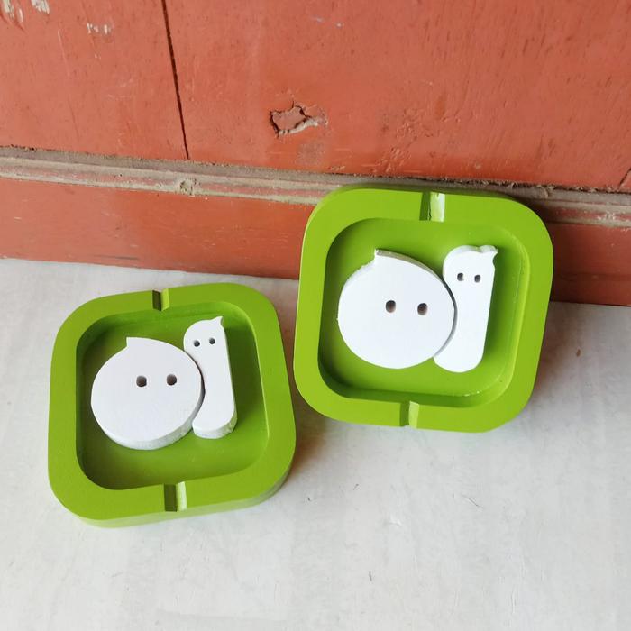 Asbak desain Michat desain timbul 3D