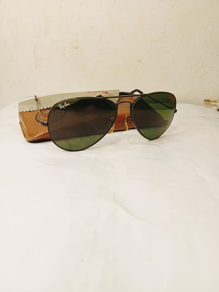 RAYBAN AVIATOR CLASSIC LARGE METAL BLACKCHROME USA BAUSCH & LOMB (B&L)