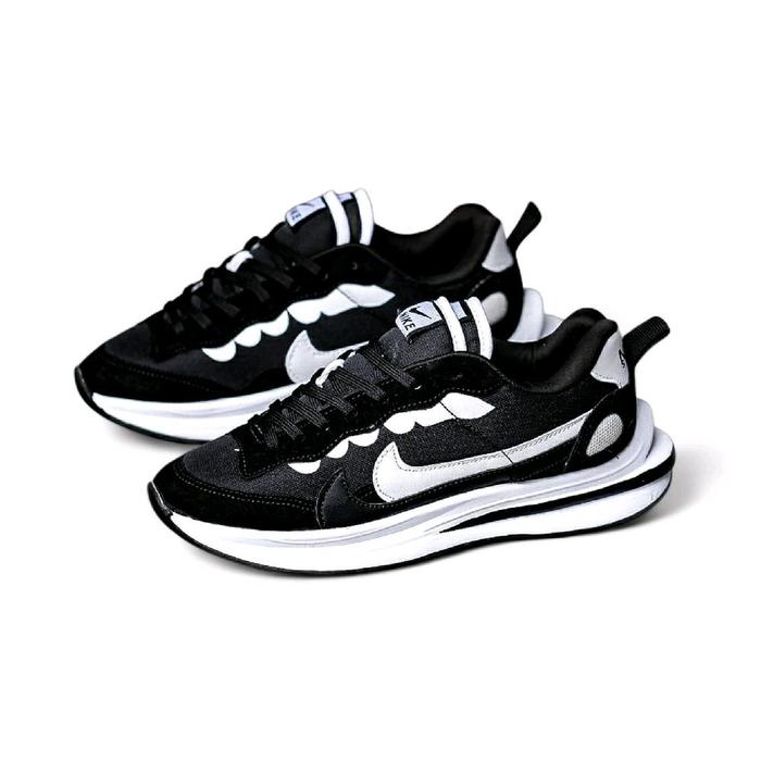 Nike Sacai Vafor Waffle Black White