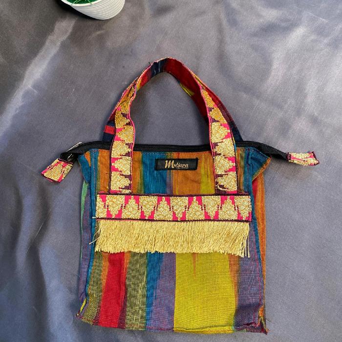 Tas Kekinian Model Tapis Khas Lampung untuk Wanita