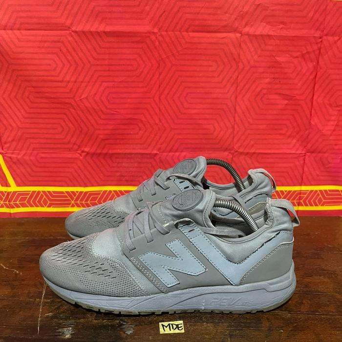 Sepatu second ori new balance 247 grey size 42