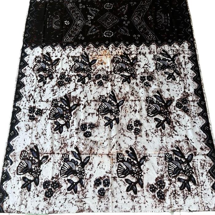 Kain Sarung Batik Tulis Pati Bakaran Motif Burung Kenari Warna Putih/Blebak