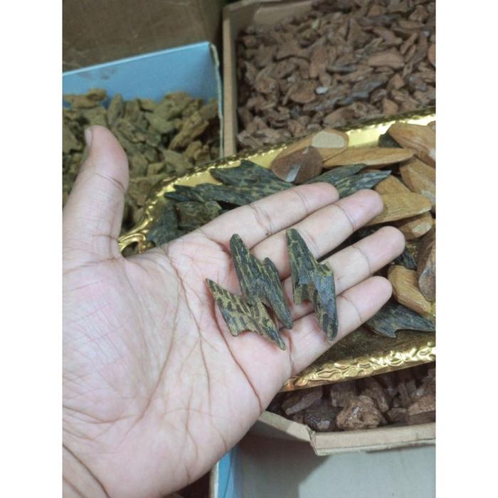 ready kayu gaharu muhasan tiger kelas atas 100gram