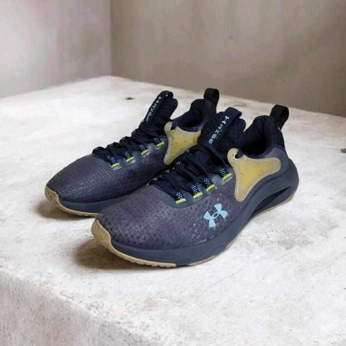 Under Armour Hovr Rise Blue Running Shoes Original Sneakers Pria Sport