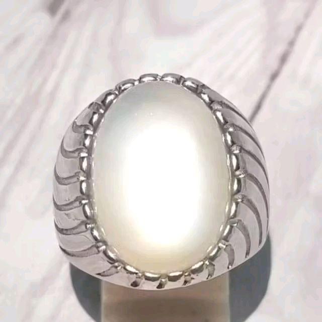 Batu cincin  Biduri bulan, Natural  titanium kwalitas super.