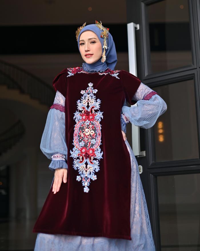 DRESS ADELINA - Vie by Evy Susanti PO ONLY (Diproses setelah order)