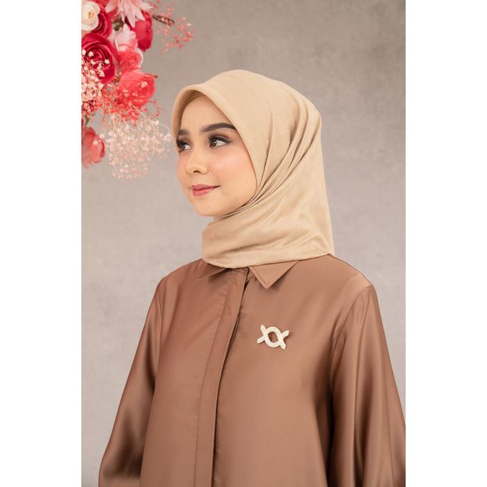 Klamby - Plain Scarf Monogram Chain