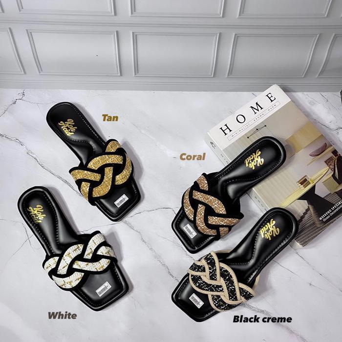 Sandal Teplek Wanita Crosy Koh Acid