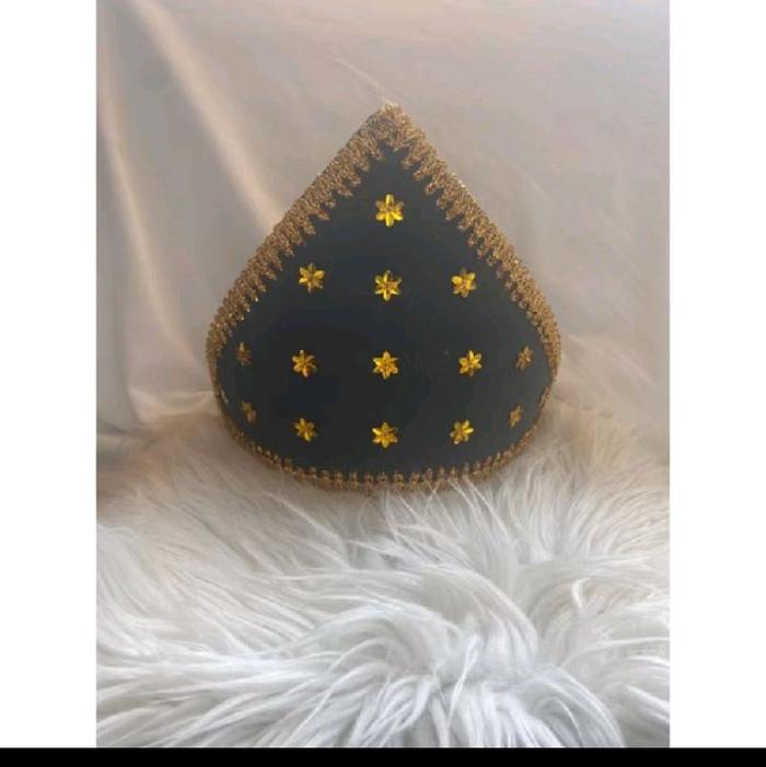 topi tari Aceh laki - laki