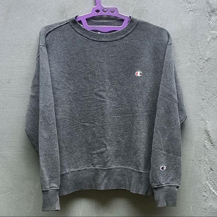 Crewneck Sweater CHAMPION | Washy Colour | Original | Tag Lengkap | Second Bekas Second Thrift