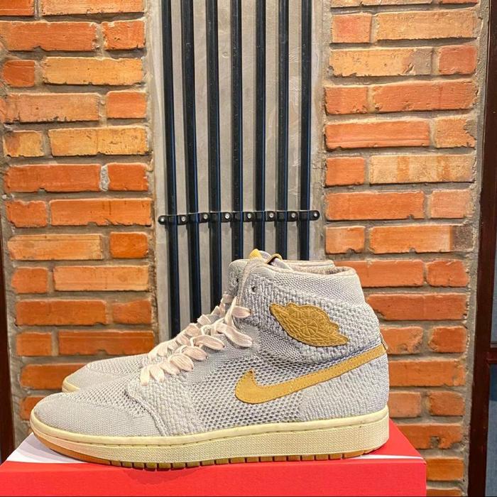 Air Jordan 1 RETRO HIGH OG FLYKNIT WOLF GREY - Original Sneakers Pria
