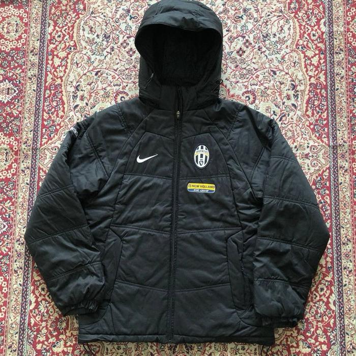 Jaket Nike juventus team warm hodded jacket Nike juventus winter jacket i558