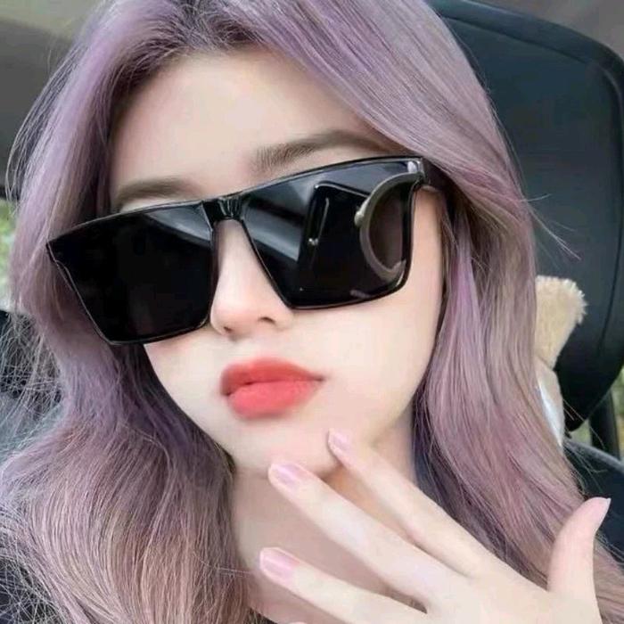 Kacamata Fashion Hitam Pria / Wanita Model Persegi Lensa UV Protection Stylish tac grey gentle monst