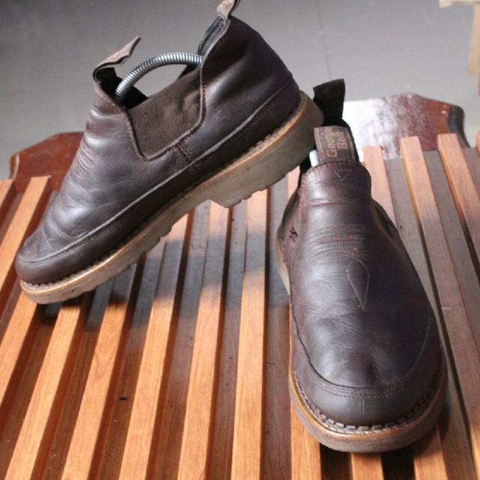 Sepatu boot low keren brand mahal kulitvasli"Georgia boot" upper kulit asli outsole kokoh. size 42 i