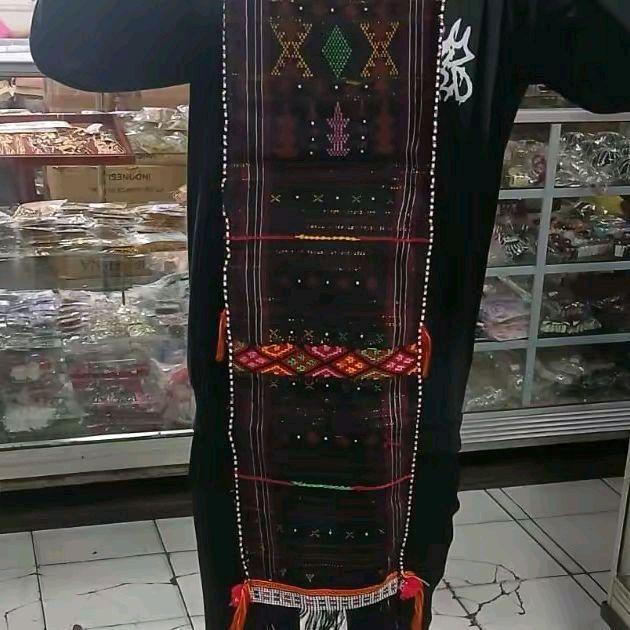 Ulos tapsel untuk adat batak