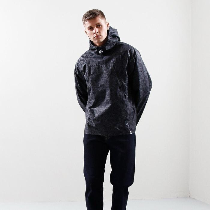 PRETTY GREEN All Of Print Paisley Lightweight Over Head Jacket Black