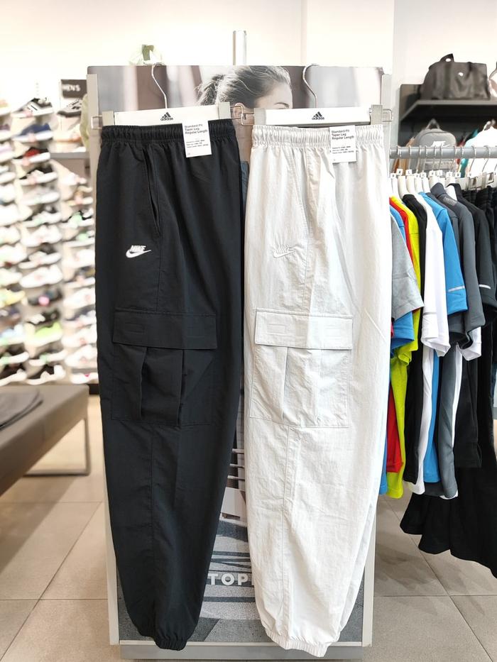 Celana Olahraga - NIKE Club Men's Woven Cargo Pants [HJ1991-010] - Original