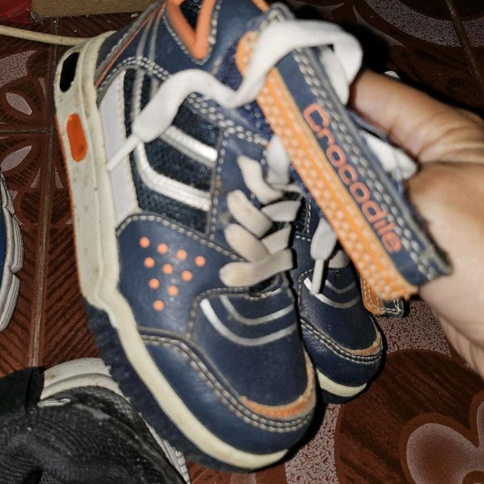 crocodile sepatu anak second