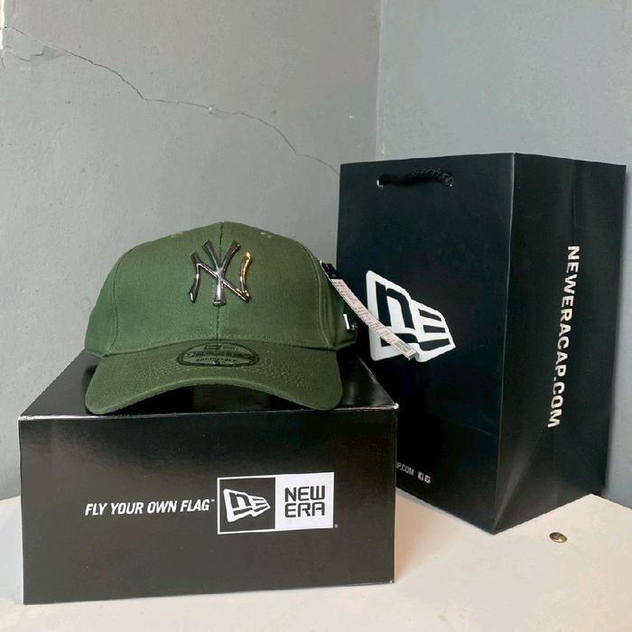 Topi Baseball MLB Caps New Era Logo NY Metal Army Silver Topi Baseball New Era Logo NY Plat Besi Sil
