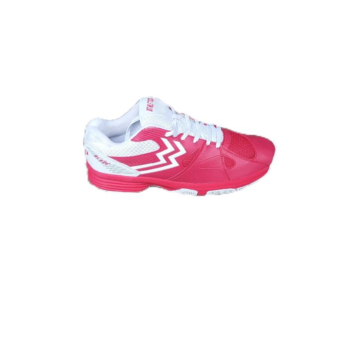 sepatu athletica size 42 cocok buat sehari hari. bisa buat badminton juga. barang sesuai gambar